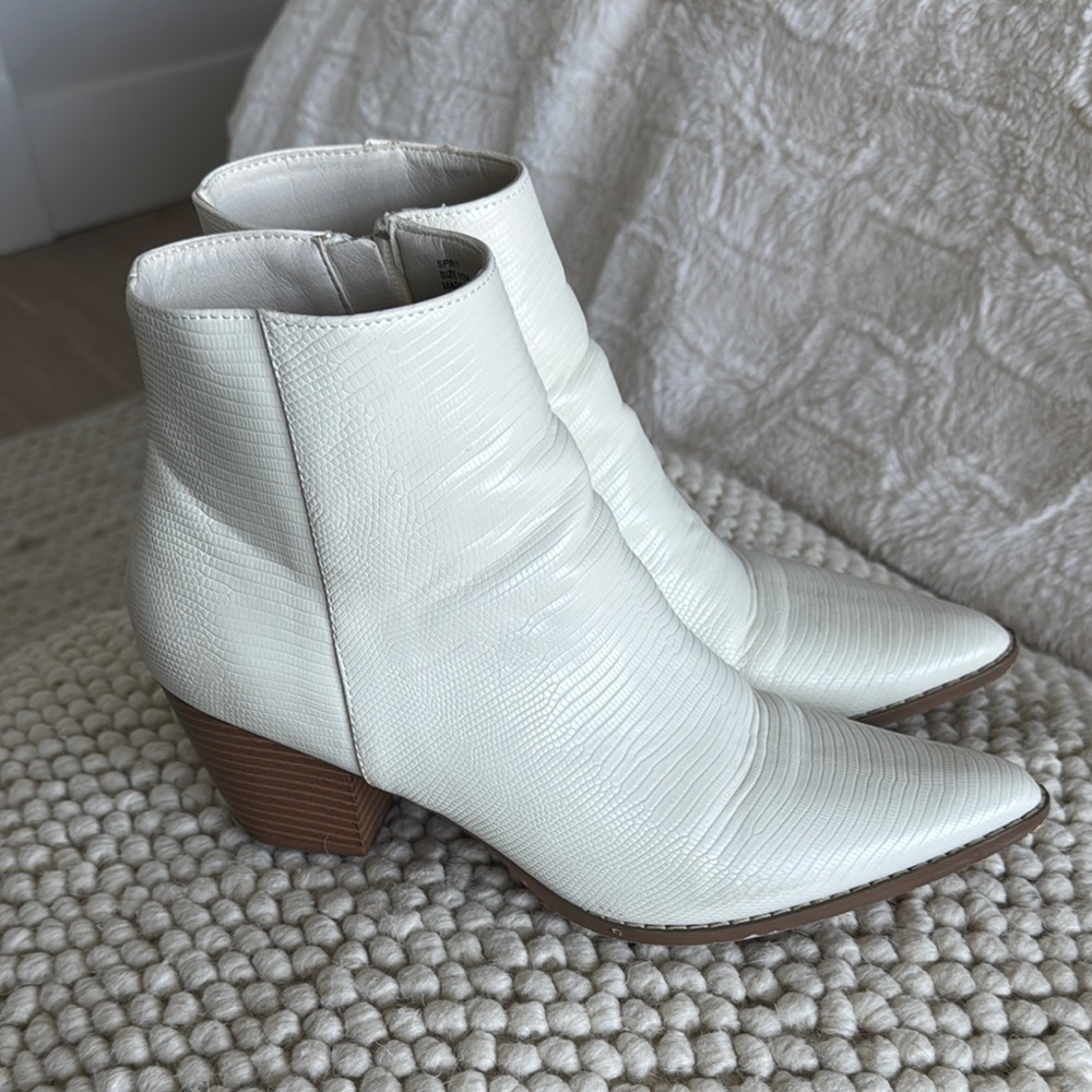 Elegant White Ankle Boots
